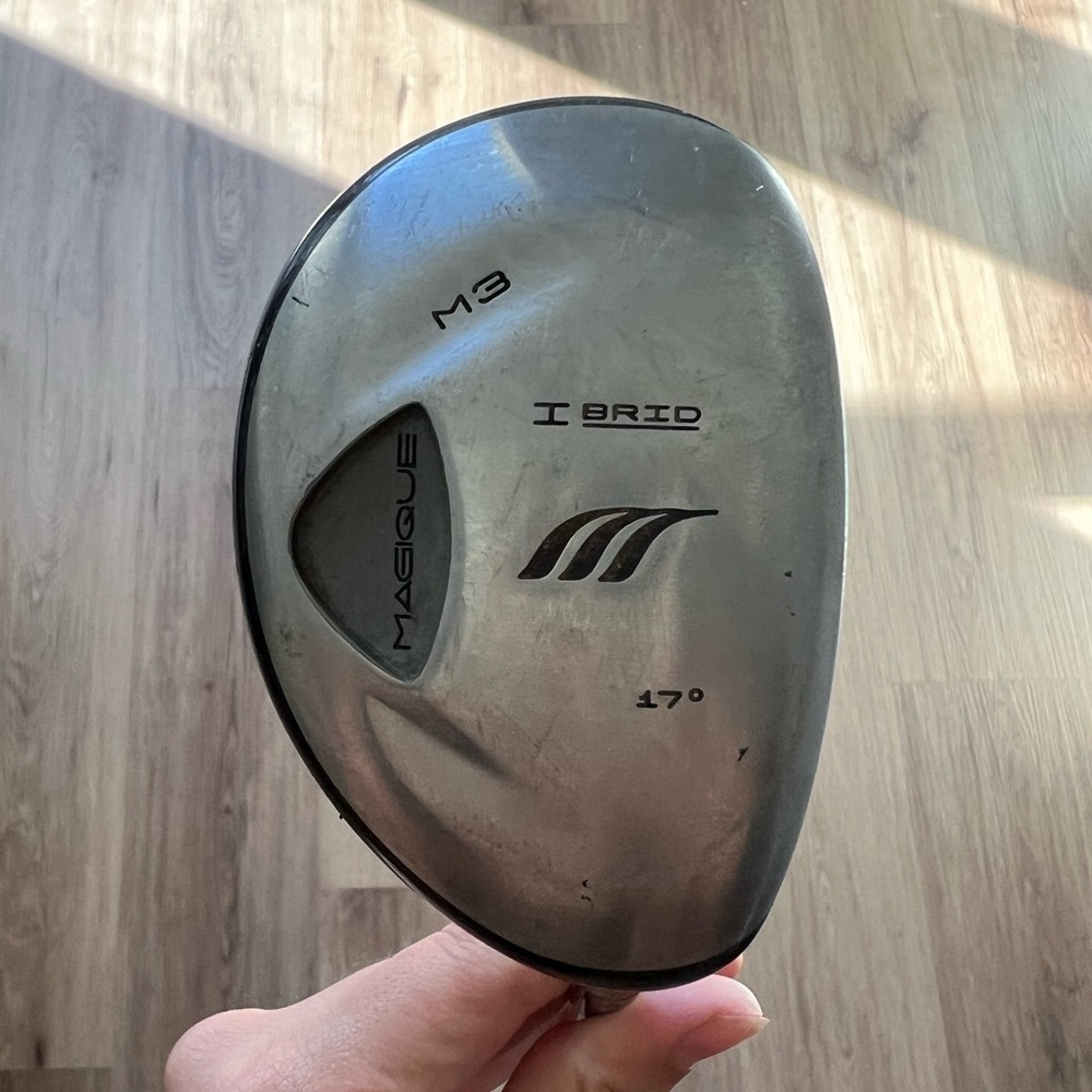 MAGIQUE M3 3-HYBRID LOFT:17 FLEX:REGULAR LENGTH:42 IN RIGHT HANDED